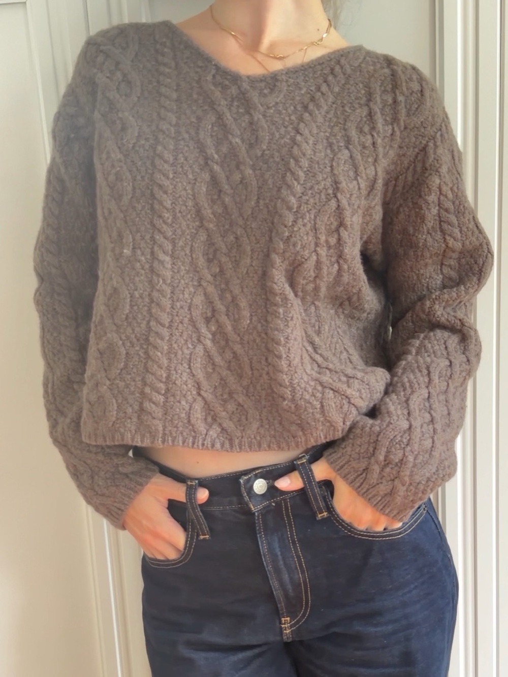 Paul James Made in England 100% Wool Aran Cable Knit V-Neck Sweater Brown M